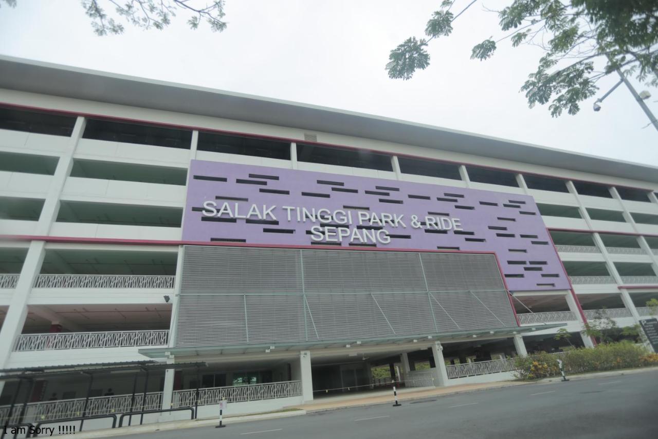 Jam Hotel Kota Warisan Sepang @ Erl Salak Tinggi, Klia 1-2 & F1 Exterior foto